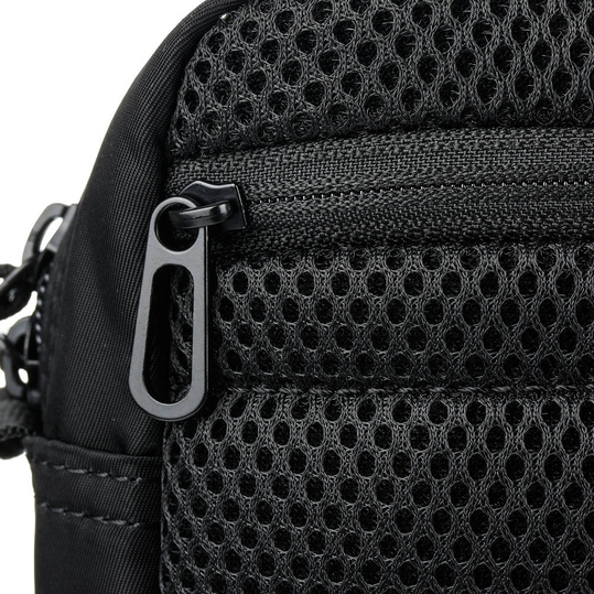 --PUMA FERRARI SASZETKA LISTONOSZKA TOREBKA NA RAMIĘ