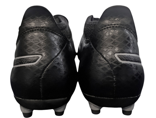 BUTY KORKI PIŁKARSKIE PUMA ONE 17.4 FG 104075-04